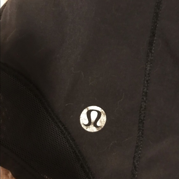 Lululemon Hotty Hot shorts - Picture 3 of 4